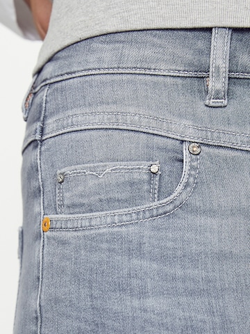 Five Fellas Regular Jeans 'Emily' in Grau