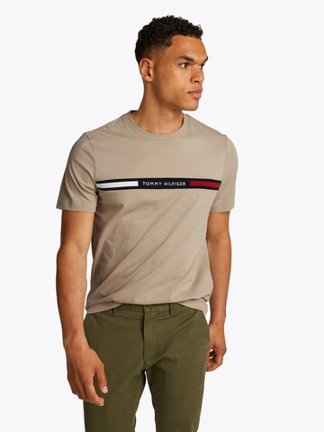 Maglietta di TOMMY HILFIGER in beige: frontale