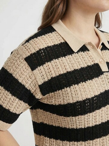 Guido Maria Kretschmer Curvy Pullover 'Darleen' i beige