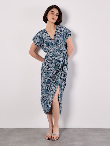 Apricot Batik Leaf Print Midi Dress ' ' in Blau