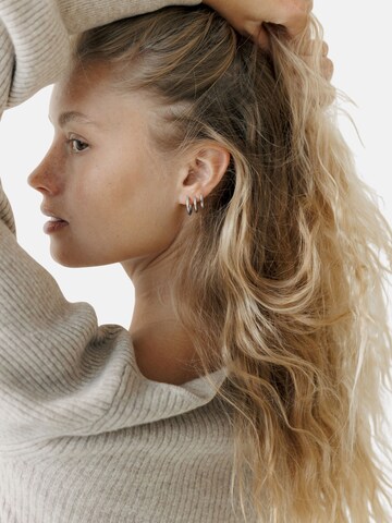 GOOD.designs Earrings in Silver: front