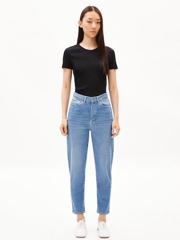 ARMEDANGELS Tapered Jeans 'Mairaa' in Blue: front