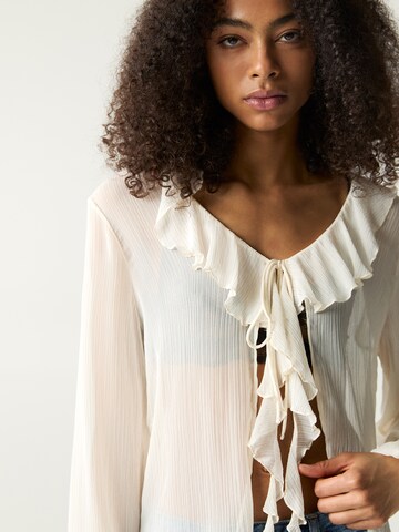Camicia da donna di Pull&Bear in bianco