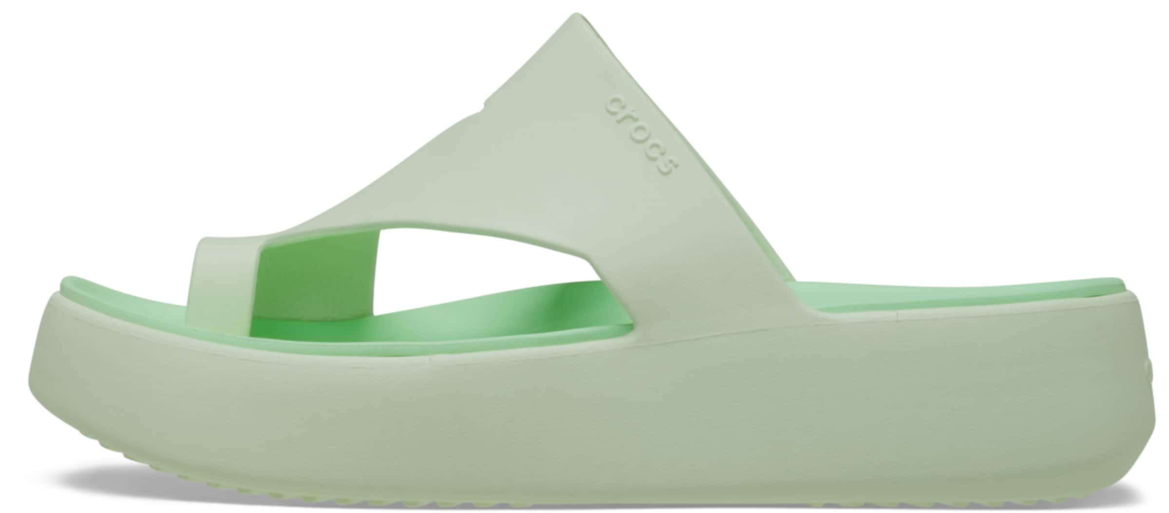 Crocs - Sandalias de dedo 'Getaway' en verde: frente
