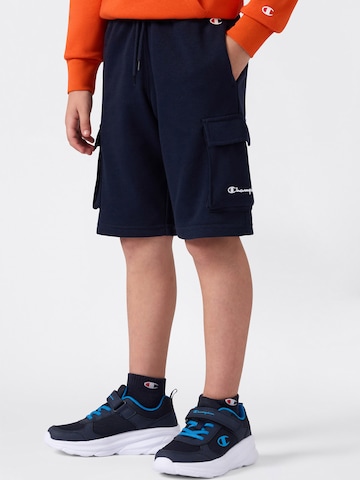 Regular Pantaloni de la Champion Authentic Athletic Apparel pe albastru: față