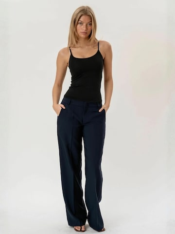 It's May Regular Trousers ' Low ' in Blue: front