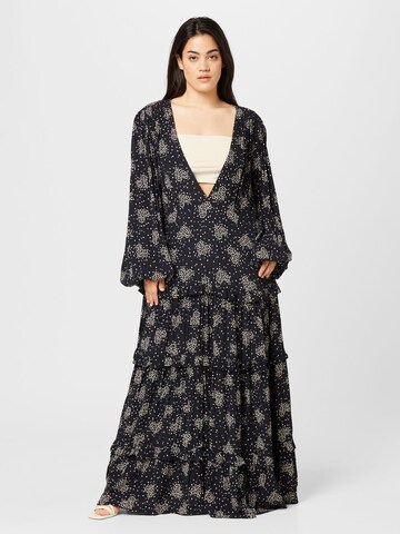 Robe Nasty Gal Plus en noir : devant