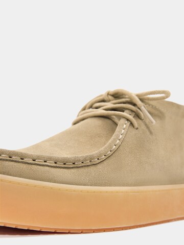 Pull&Bear Chukka Boots in Braun
