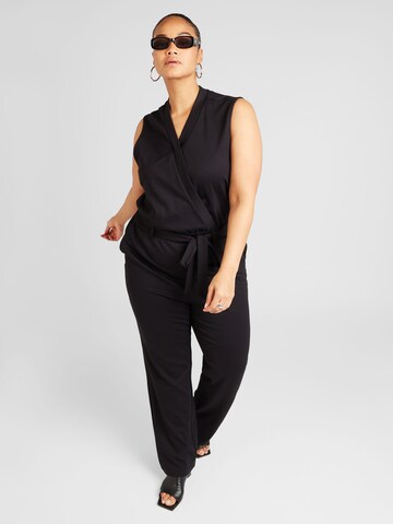 Tuta jumpsuit 'SOFI' di ONLY Carmakoma in nero