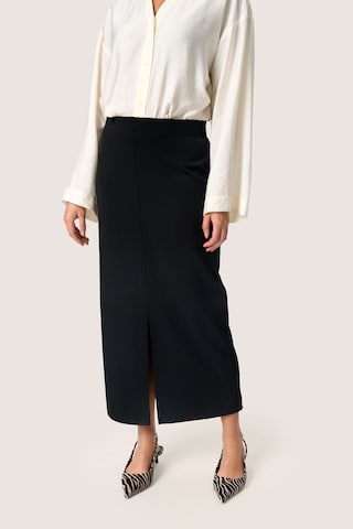 Jupe 'Bea' SOAKED IN LUXURY en noir