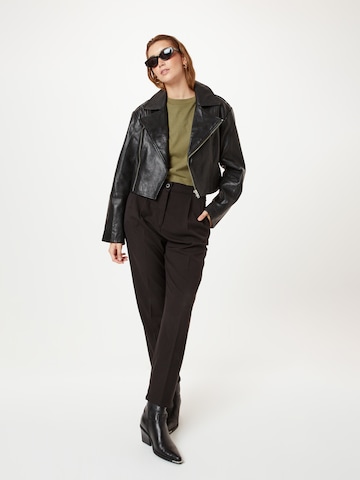 REPLAY Regular Pleat-front trousers in Black