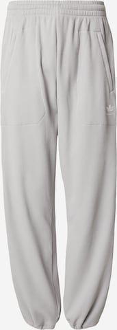 ADIDAS ORIGINALS Loosefit Housut 'ESSENTIALS' värissä harmaa: etupuoli