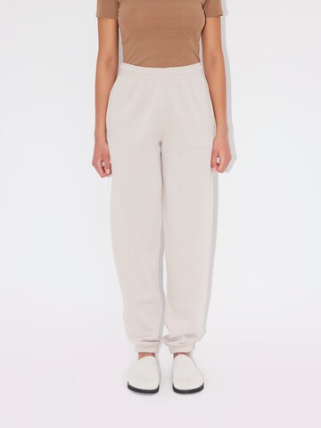 LeGer by Lena Gercke Tapered Broek 'Ruby' in Grijs: voorkant