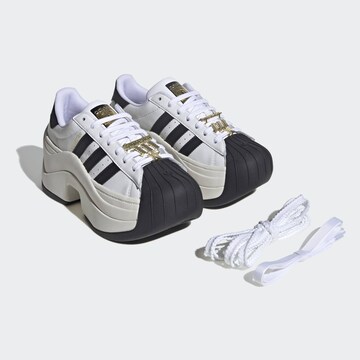 Sneaker bassa 'Superstar Bold' di ADIDAS ORIGINALS in bianco