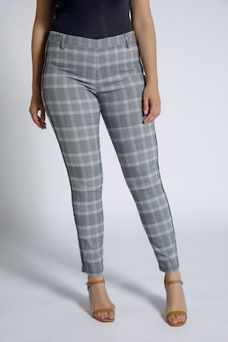 Ulla Popken Tapered Pants 'Sarah' in Grey: front