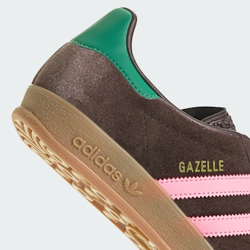 ADIDAS ORIGINALS Trampki niskie 'Gazelle' w kolorze brązowy