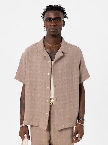 VAMOS CLO Button Up Shirt 'Sedum' in Brown: front