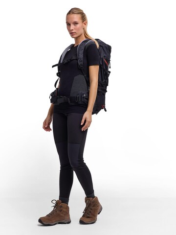 FALKE Base Layer 'Backpack-Ready' in Black