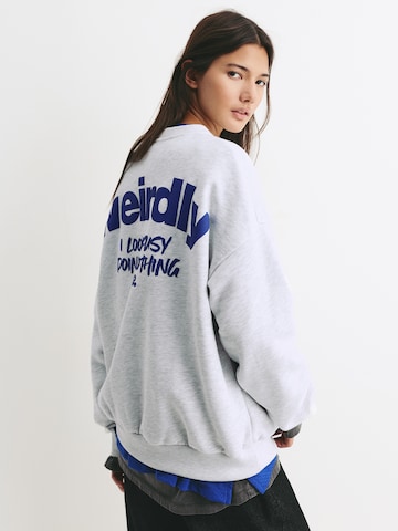 Pull&Bear Bluzka sportowa 'PACIFIC WEIRDLY' w kolorze szary