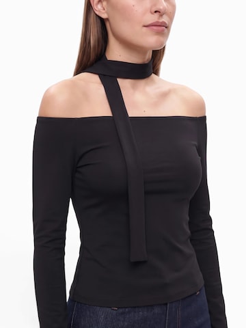 ABOUT YOU Shirt 'Jo' in Schwarz: Vorderseite