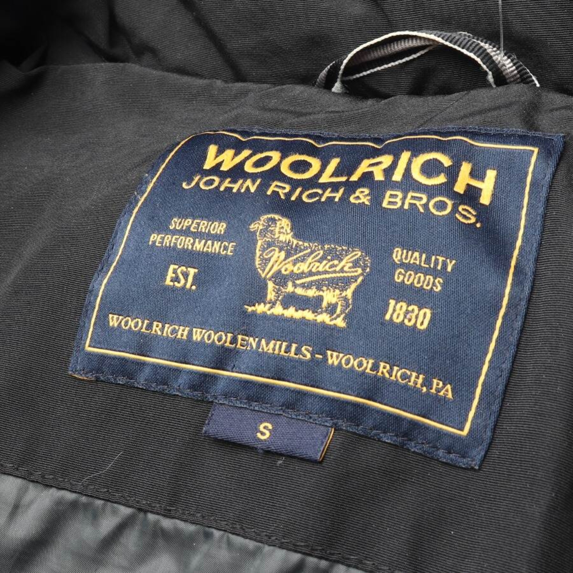 Woolrich Jacket & Coat in S in Black
