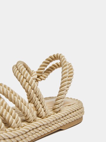 Pull&Bear Sandal in Beige