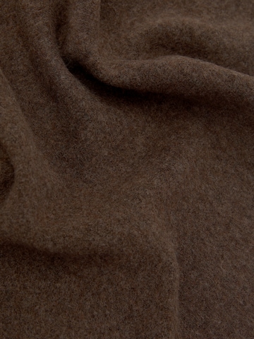 Pull&Bear Sjaal in Bruin