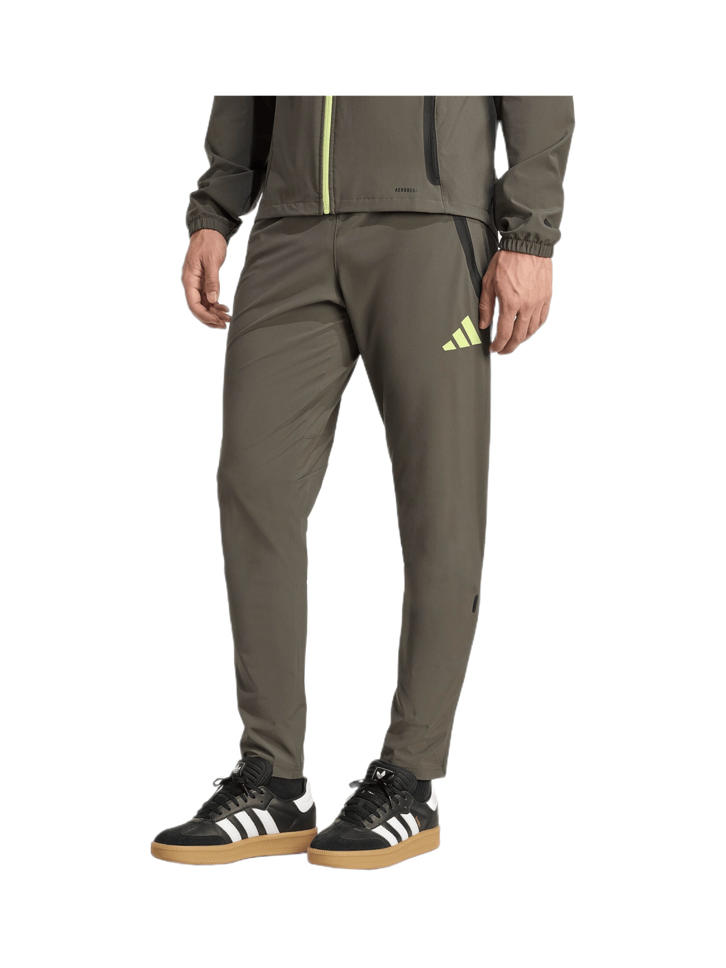 Slimfit Pantaloni sportivi 'Real Madrid Vis Tech Travel' di ADIDAS PERFORMANCE in grigio: frontale