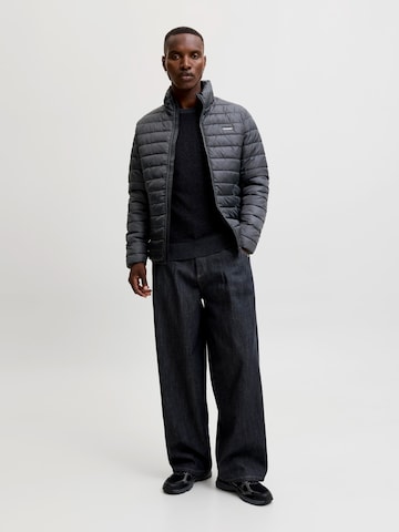 JACK & JONES - Chaqueta de entretiempo 'JJELVIS' en gris