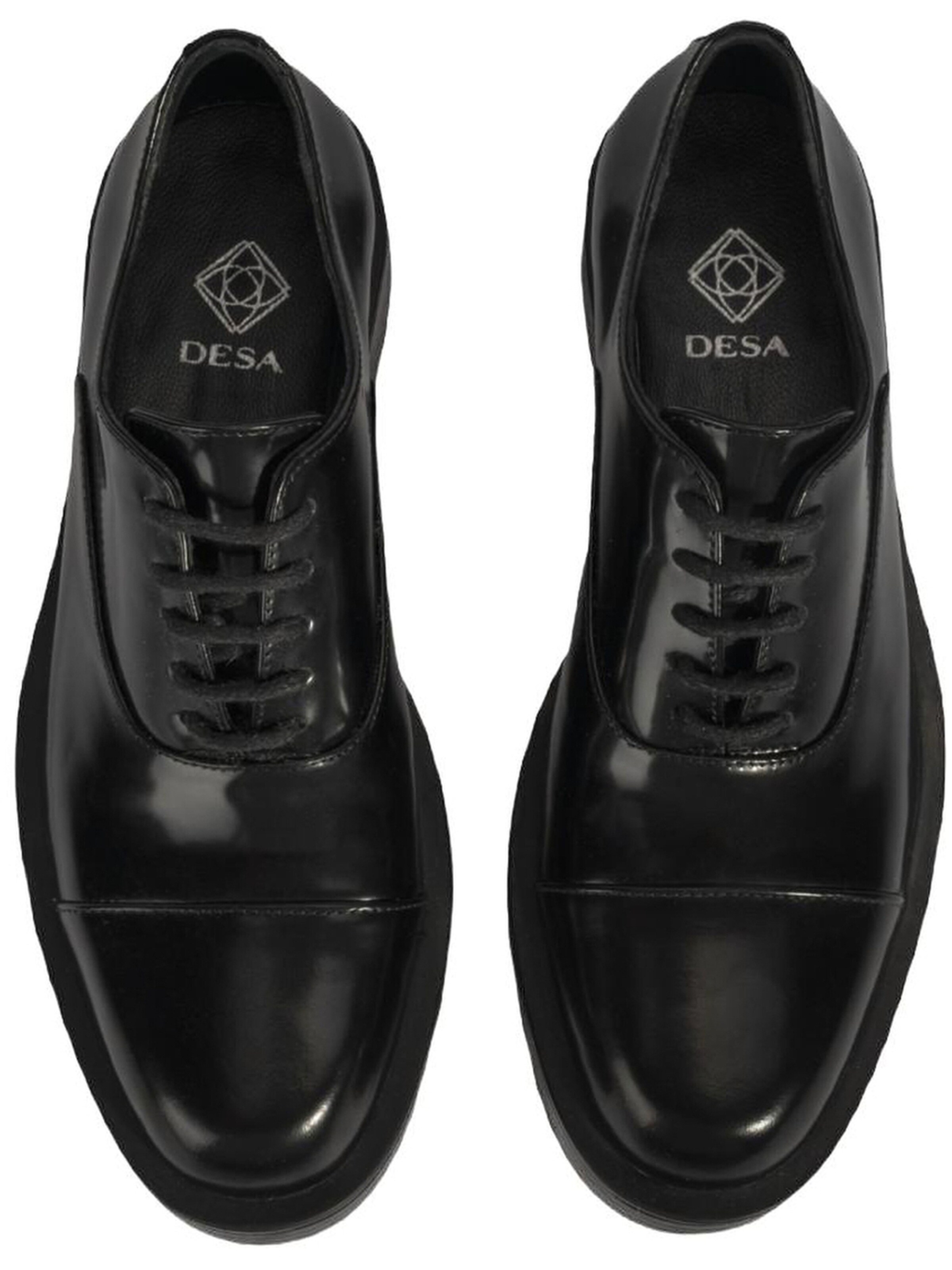 Desa Classic Flats in Black