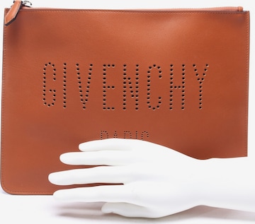 Givenchy Clutch One Size in Braun