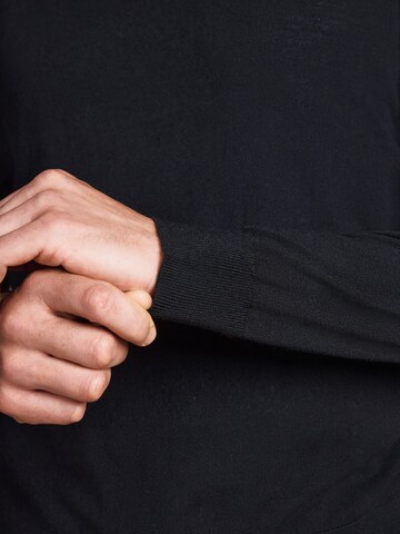 Next Pullover in Schwarz
