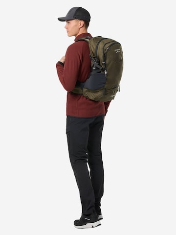 SWEDEMOUNT Urheilureppu 'Adventure 40L' värissä vihreä