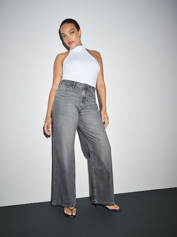 Next Wide Leg Jeans in Grau