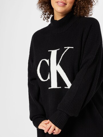 Pull-over Calvin Klein Jeans Curve en noir