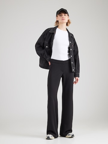 WEEKDAY - Bootcut Pantalón 'Zoey' en negro