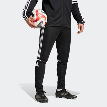 Coupe slim Pantalon de sport 'Squadra 25' ADIDAS PERFORMANCE en noir : devant