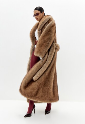 CESARE GASPARI Winter Coat 'Desert Mirage' in Brown