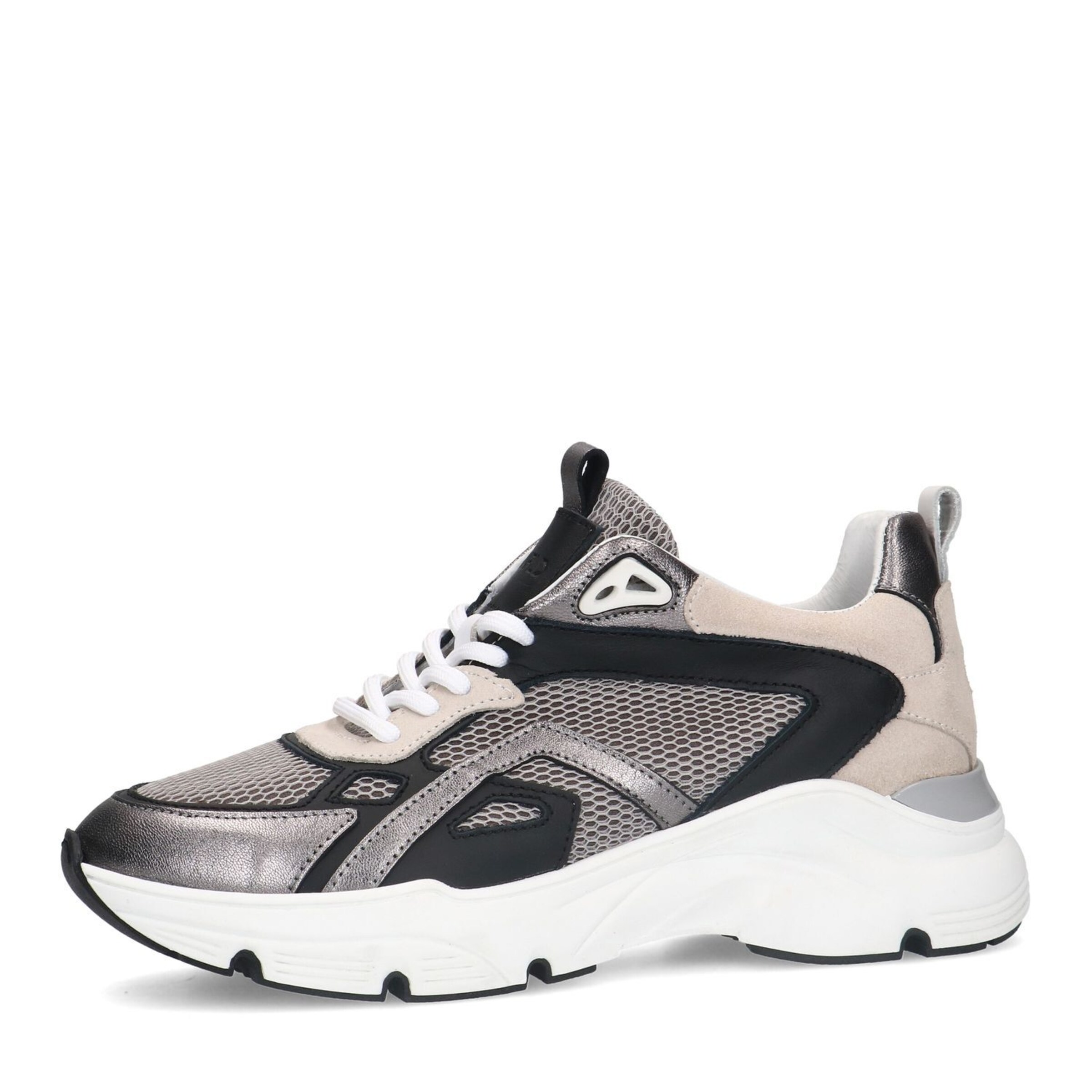 MANFIELD Sneakers 'Flache' in Silver: front