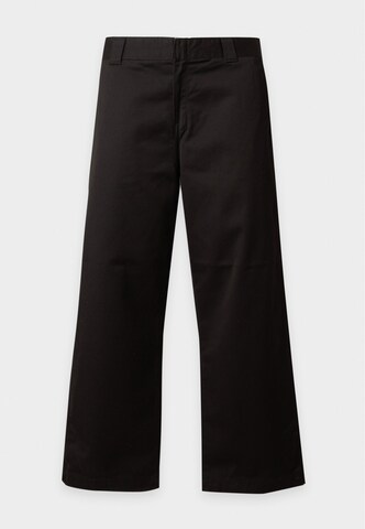 Carhartt WIP - Loosefit Pantalón chino 'Master' en negro: frente