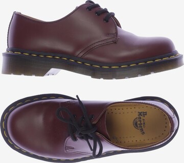 Dr. Martens Flats & Loafers in 37 in Red: front