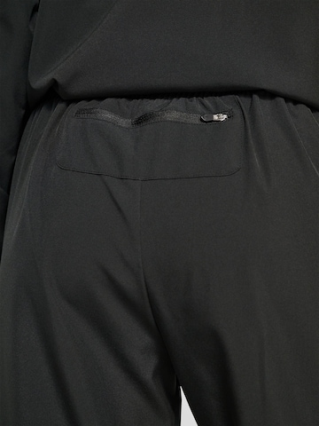 Newline Regular Hose in Schwarz