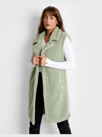 Threadbare Vest 'Bella' in Green: front