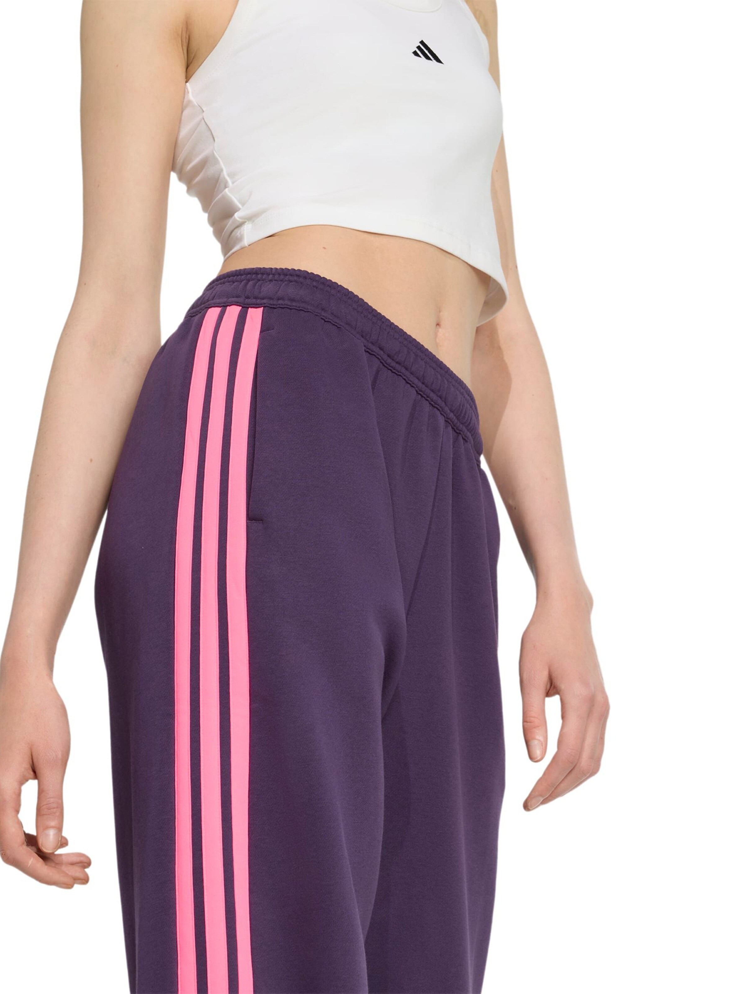 Tapered Pantaloni sport 'Tiro' de la ADIDAS SPORTSWEAR pe mov