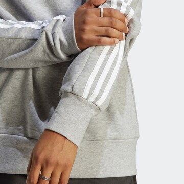 ADIDAS SPORTSWEAR Sportsweatshirt 'Essentials' in Grau