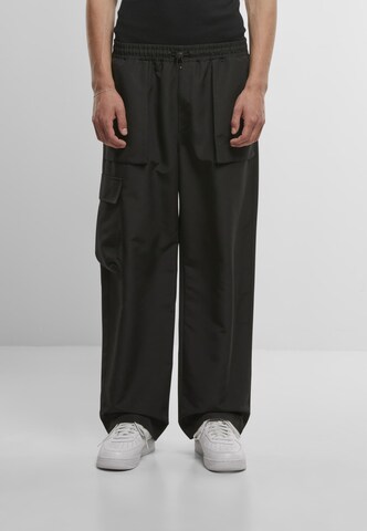 Urban Classics Loose fit Cargo Pants in Black