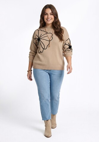 joella Sweater in Brown: front