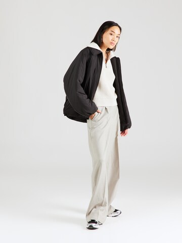 Pull-over 'Grace' WEEKDAY en blanc