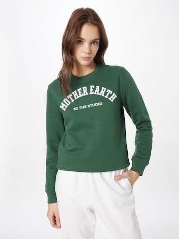 92 The Studio Sweatshirt 'Tennis' in Green: front