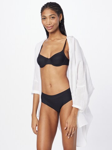 ETAM Slip in Black